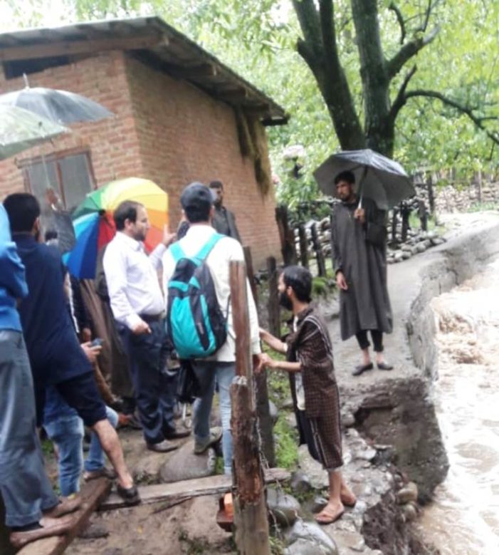 Cloud burst in Shopian village damages apple orchards