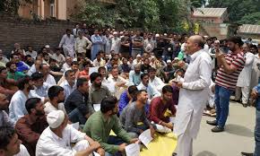 AIP President protests against Trehgam killing, detained