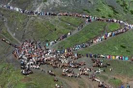 Amarnath yatra crosses 2 lakh mark in 33 days; highest in 3 yrs