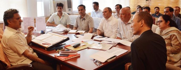 Advisor Ganai reviews functioning of Education Department