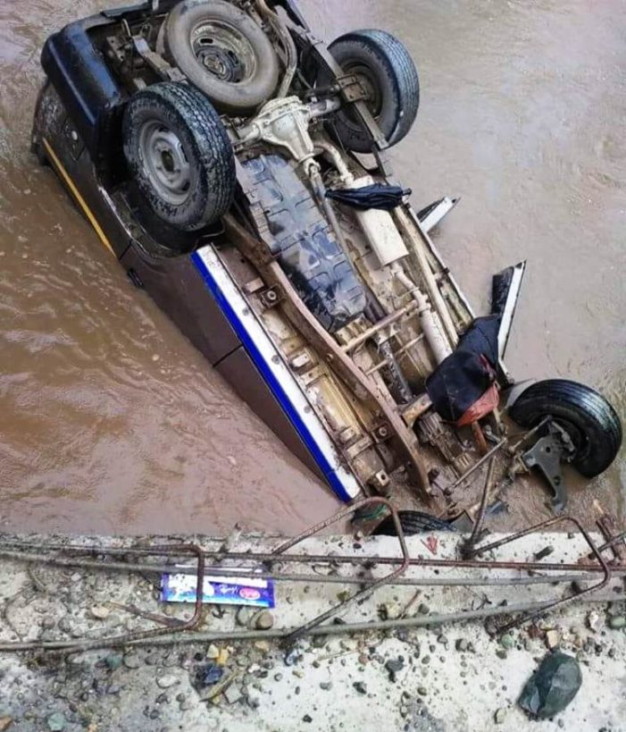 One dead, several injured on Anantnag  road accident