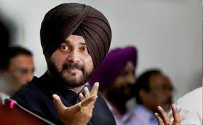 Pakistan PM-elect Imran Khan invites Navjot Singh Sidhu for swearing-in