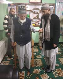 Ameer Jama’at visits Geelani at his Hyderpora residence