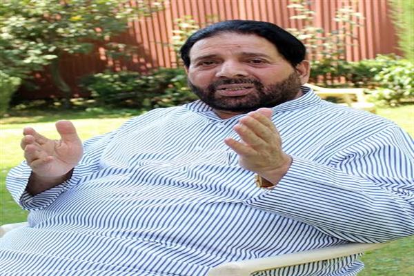 Hakeem Yaseen for joint initiative of Mainstream-Hurriyat to end bloodshed in Kashmir Hakeem Yaseen for joint initiative of Mainstream-Hurriyat to end bloodshed in Kashmir