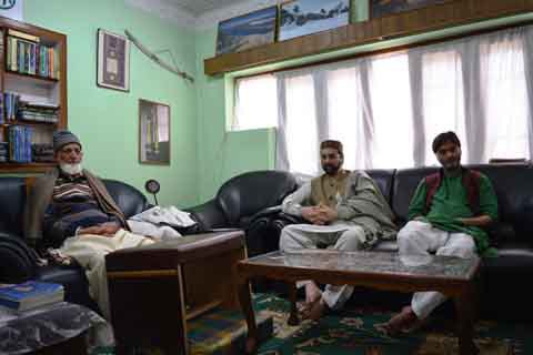 Panchayat elections: JRL calls for shutdown in poll-bound areas on Tuesday