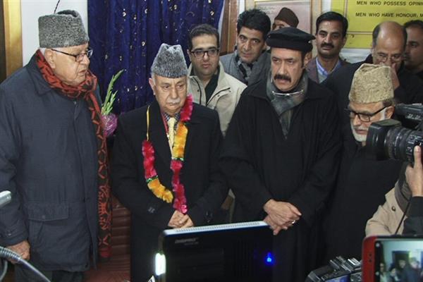 Basharat Bukhari, Peer Hussain formally join NC