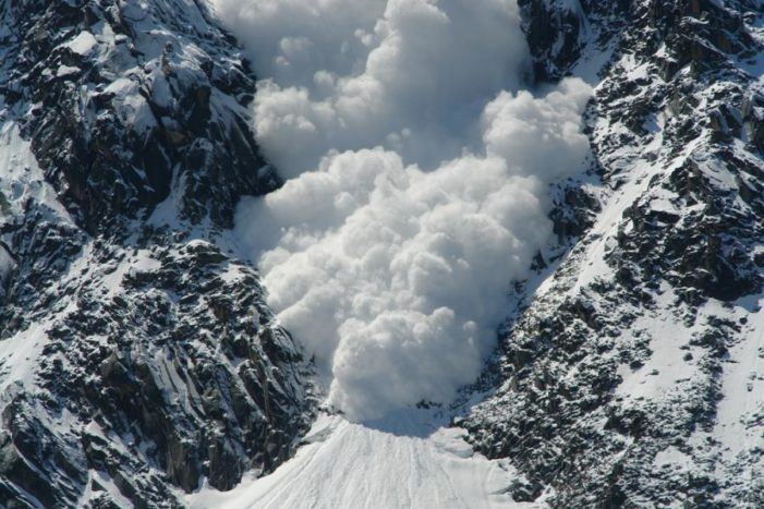 Lt Col, soldier killed in avalanche in north Sikkim