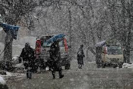 Fresh snowfall, rain in Kashmir Valley