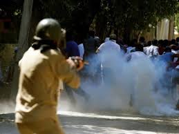 19 injured in Shopian clashes, three with pellet injuries referred to Srinagar
