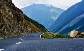 Mughal road opens for one-way traffic
