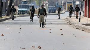 Sumbal incident : Students clash with forces at Baba Dem in Srinagar