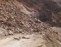 Traffic on highway suspended again due to landslides