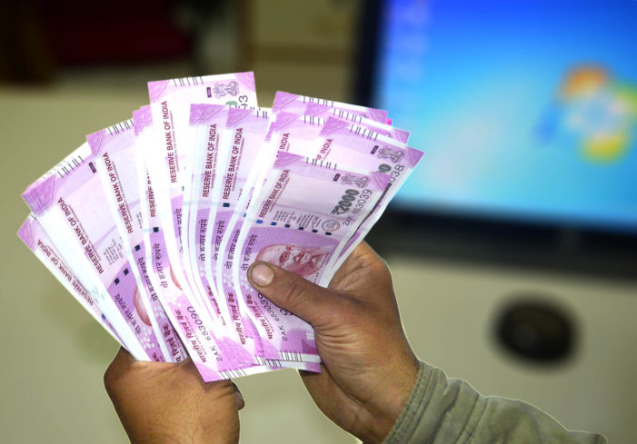 Rupee slips 6 paise to 75.60 against US dollar in early trade