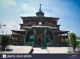DC Srinagar reviews arrangements for annual Urs of Shah-e-Hamadan