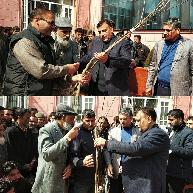 DDC Kulgam launches plant distribution