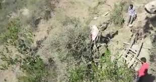Driver killed as truck falls into gorge in Ramban