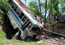 12 injured in bus-truck collision in Samba