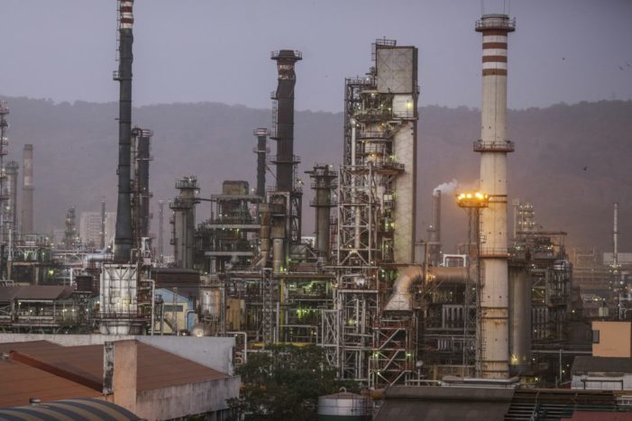 Oil prices plummet to 17-year low as demand sinks and crude surplus balloons Oil prices plummet to 17-year low as demand sinks and crude surplus balloons