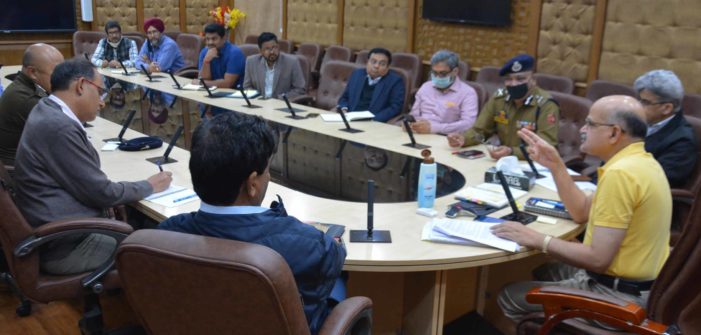 CS reviews UT preparedness to deal with COVID-19 for lockdown period