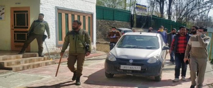 DC Bandipora inspects quarantine centres