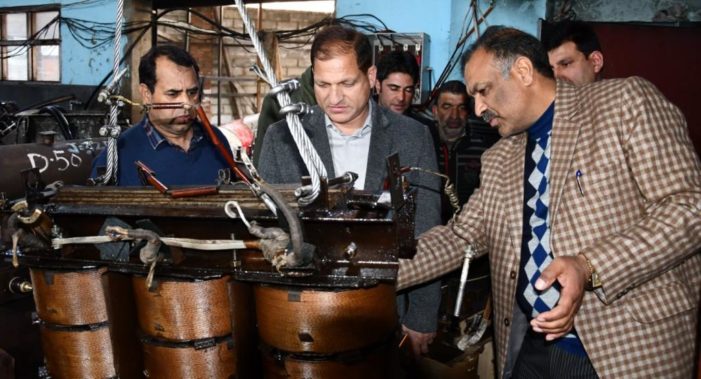 DDC Ganderbal visits Regional Transformer Repair workshop