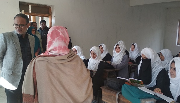 DSEK conducts surprise inspection of schools