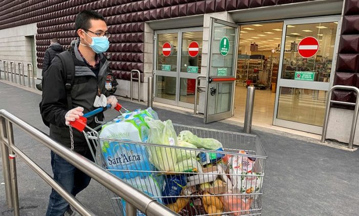 Italy expands lockdown, Israel tightens entry to halt virus