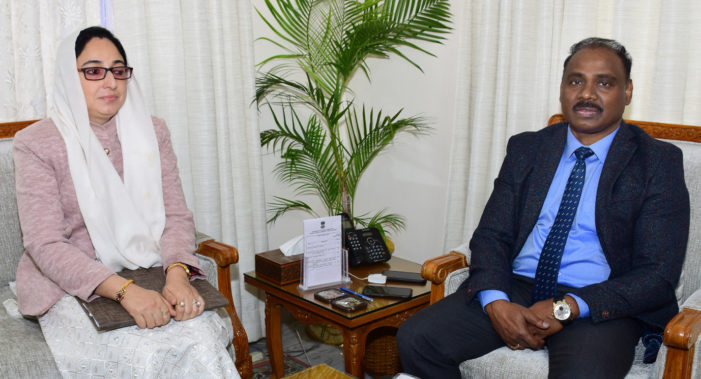 Dr. Darakhshan Andrabi meets Lt Governor