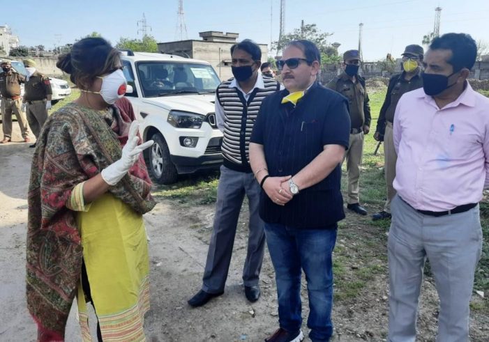 MD JPDCL visits quarantine centers at Jammu