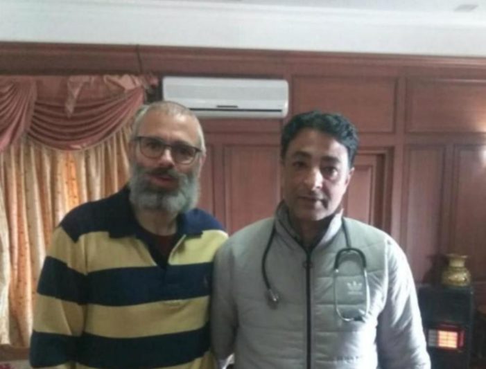 Another picture of Omar Abdullah sporting unkempt beard surfaces on social media