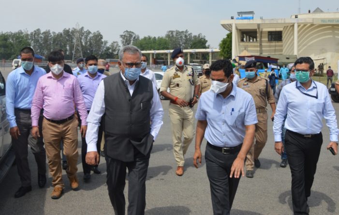 Advisor Khan reviews COVID-19 control measures, service delivery in Kathua