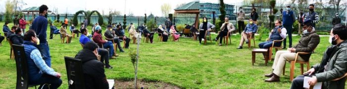 DC Ganderbal takes stock of preparedness, measures to contain the spread of COVID-19