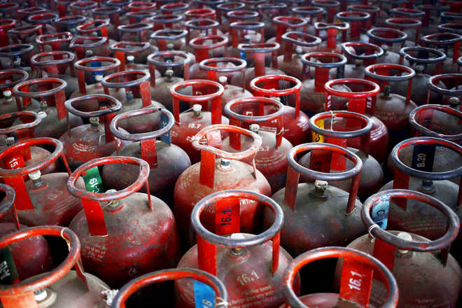 Cooking gas LPG price hiked by Rs 25 per cylinder Cooking gas LPG price hiked by Rs 25 per cylinder