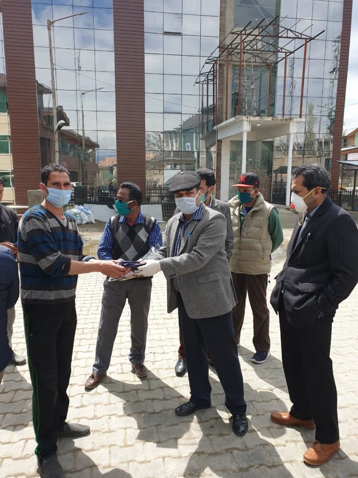 GM SIDCO visits industrial estates, quarantine homes