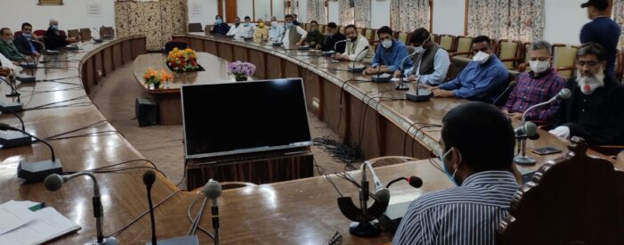DC holds consultations with KCCI, KEA, FCIK and other orgs