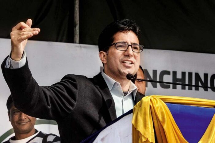 Harvard University Campaigns For Release Of Alumnus, Ex-IAS-turned-politician Shah Faesal