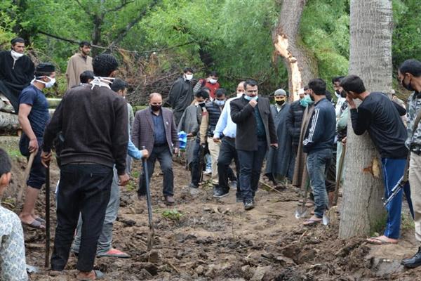 DDC shopian tours various developmental works
