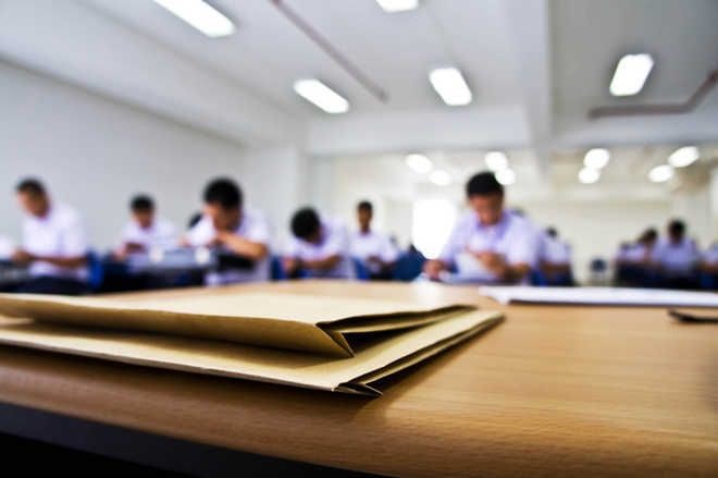 Girls outshine boys in Class X board examination in Jammu