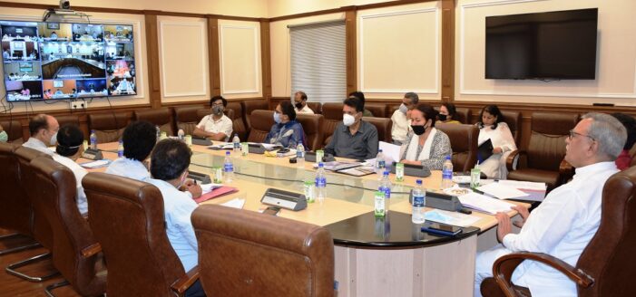 Advisor Khan reviews implementation of Social Welfare Schemes in J&K