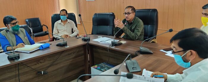Director Horticulture reviews the functioning of deptt