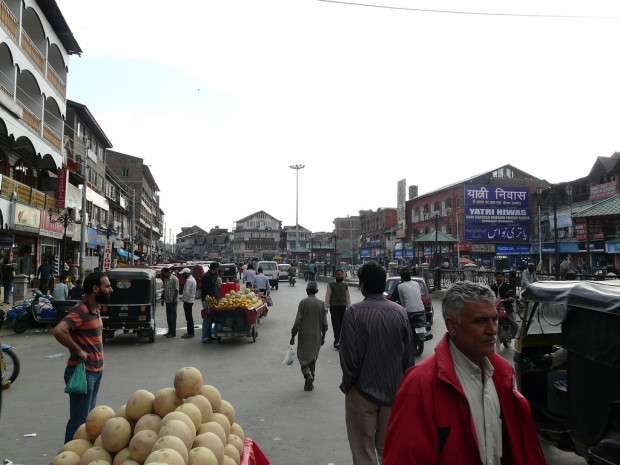 Unlock Srinagar sees little activities even after 85 days of shutdown