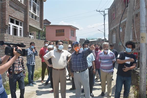 SMC commissioner took review of development works