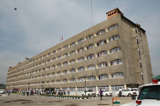 Darbar move: Admin secretaries to work periodically from Srinagar, Jammu secretariats