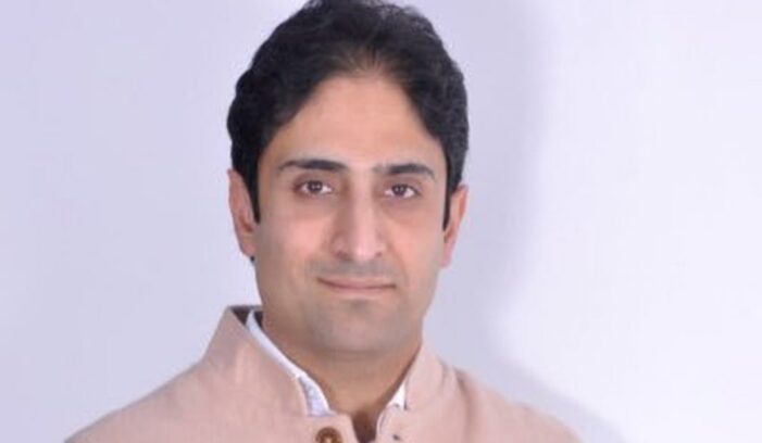 Grenade, stalking, vandalism — bizarre drama unfolds after unseating of Srinagar mayor