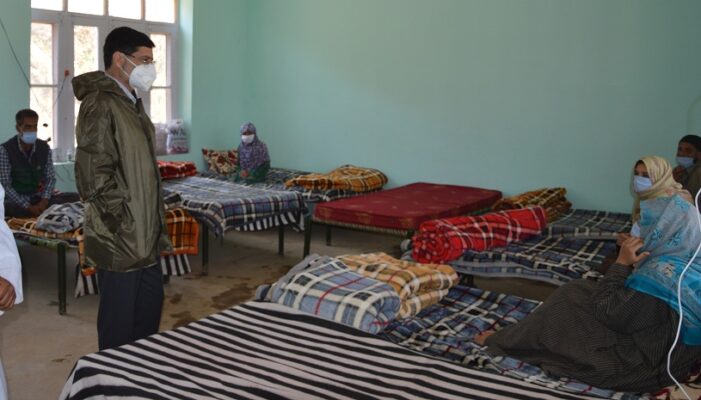 DC inspects quarantine centers in far off areas of Budgam