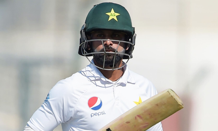 Hafeez, Shadab and four others leave for England on Friday