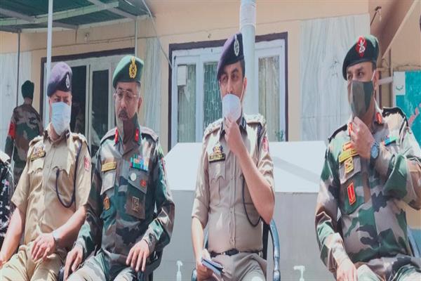 ‘35-40 foreign, 17 local militants active in north Kashmir’: DIG North Kashmir