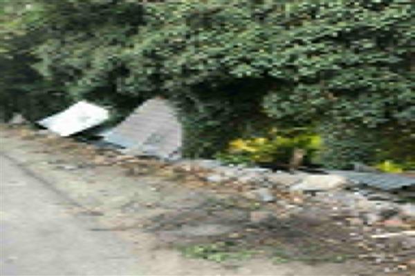 Gogji Bagh residents accuse I&FC dept of carrying illegal demolition drive