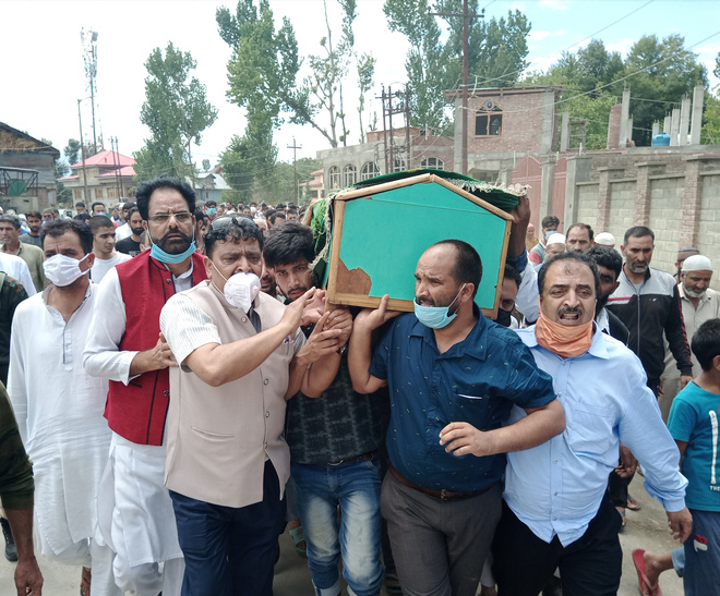 BJP workers on resignation spree