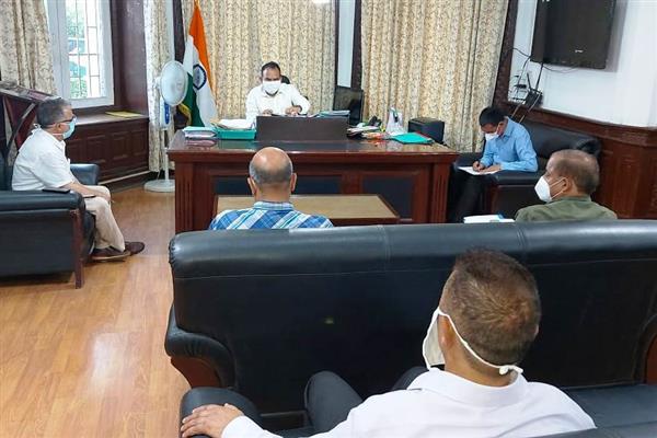Div Com takes stock of deficit rainfall situation